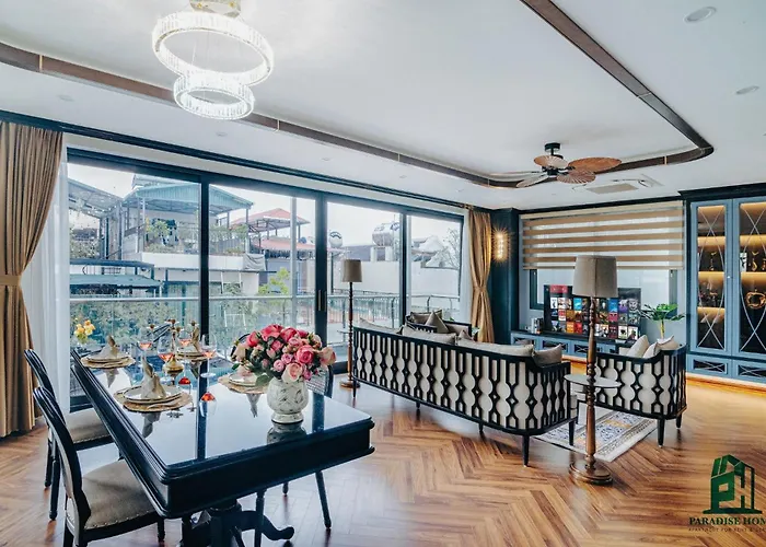 Luxe Paradise Suites Dang Thai Mai
